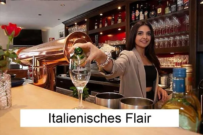 Brauerei Gasthaus Lohhof Im Muenchner Norden, Direkt An Der S1, Naehe Vom Flughafen, Zentrum, A92, Allianz Arena, Ruderregatta Und Schiessanlage G- Hochbrueck Entfernt, Internationale Kueche Унтершлайсхайм